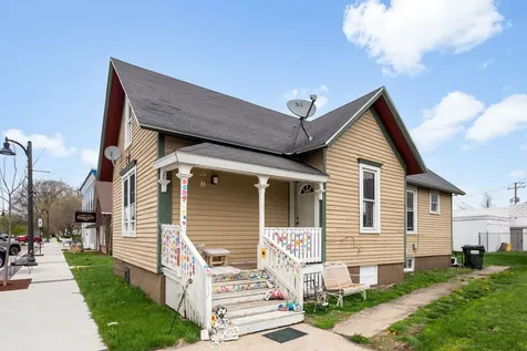 203 North Second Street Peotone IL 60468