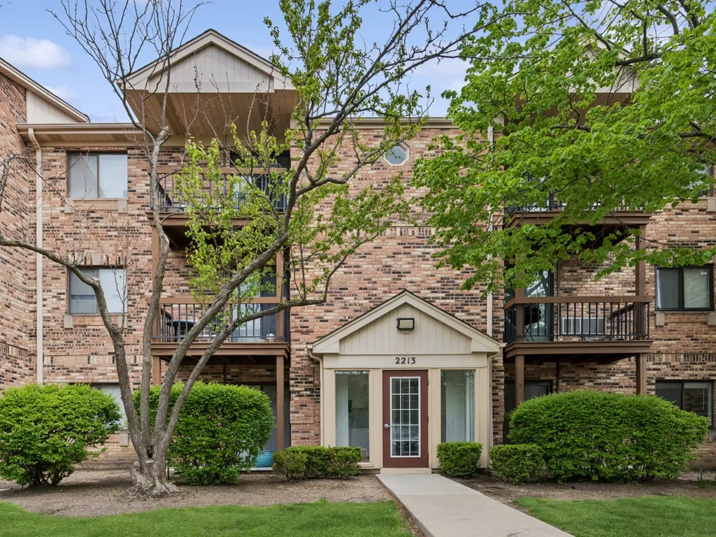 2213 Nichols Road Arlington Heights IL 60004