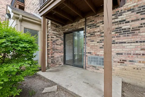 2213 Nichols Road Arlington Heights IL 60004