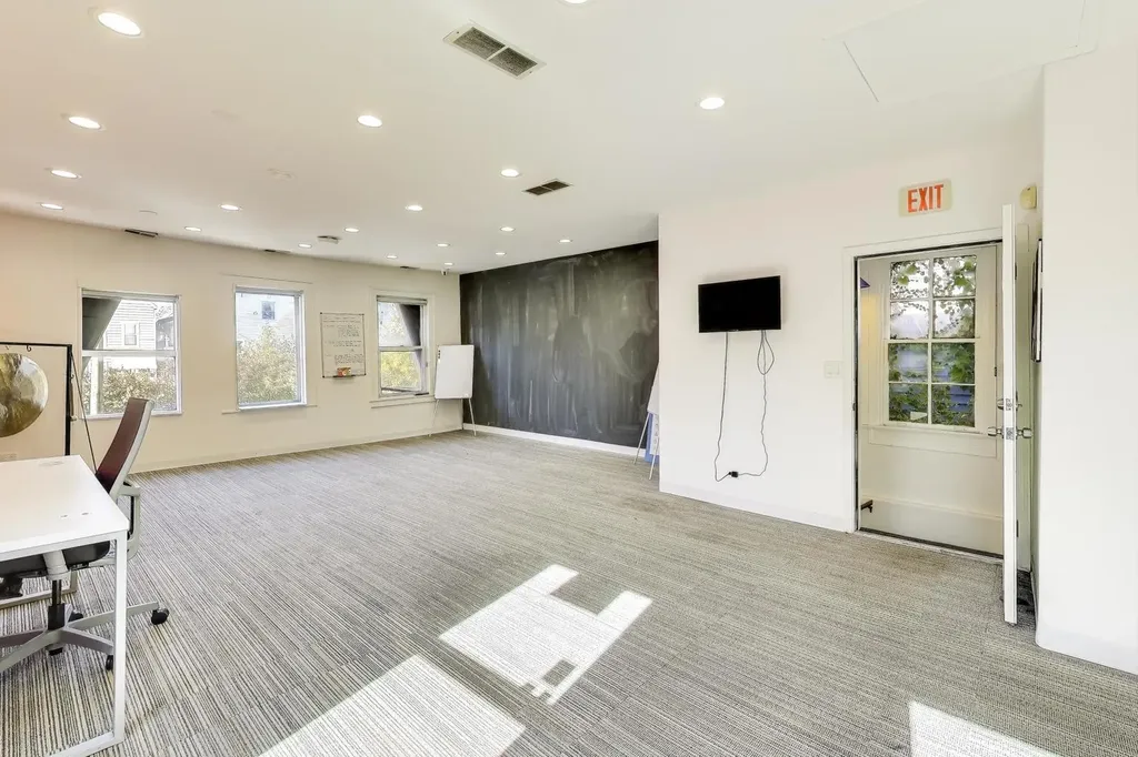 2435 North Ashland Avenue Chicago IL 60614