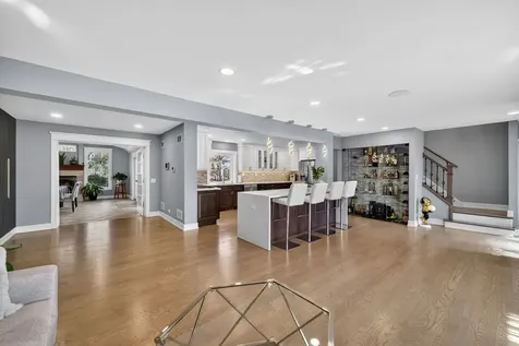 24 West Berkley Drive Arlington Heights IL 60004