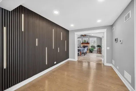 24 West Berkley Drive Arlington Heights IL 60004