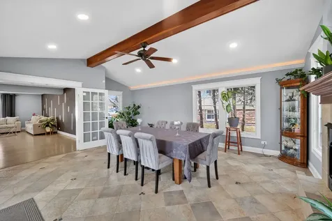 24 West Berkley Drive Arlington Heights IL 60004