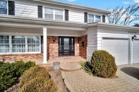 24 West Berkley Drive Arlington Heights IL 60004