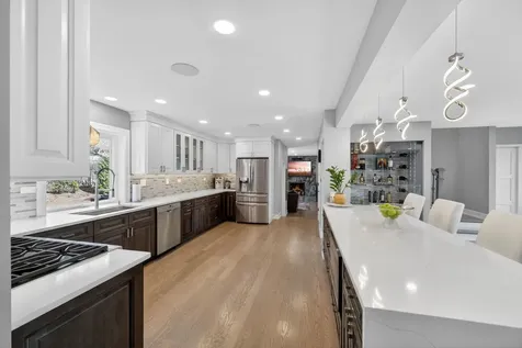 24 West Berkley Drive Arlington Heights IL 60004
