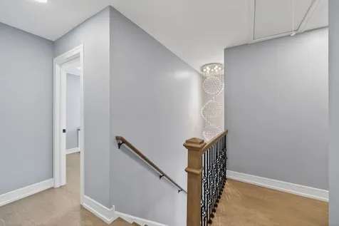24 West Berkley Drive Arlington Heights IL 60004