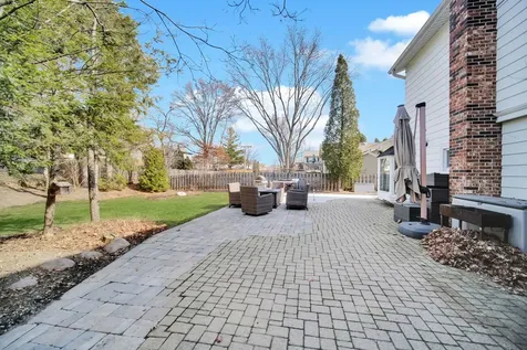 24 West Berkley Drive Arlington Heights IL 60004