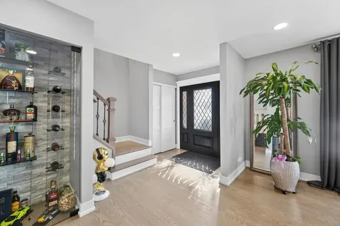 24 West Berkley Drive Arlington Heights IL 60004