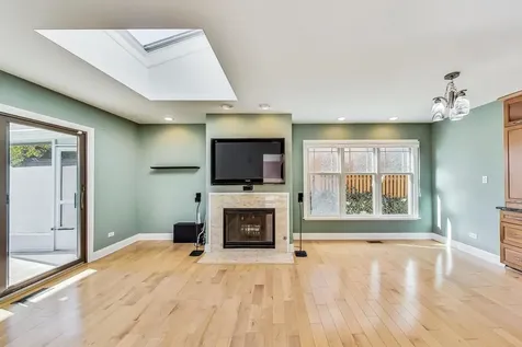1145 Nottingham Lane Hoffman Estates IL 60169