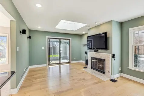 1145 Nottingham Lane Hoffman Estates IL 60169
