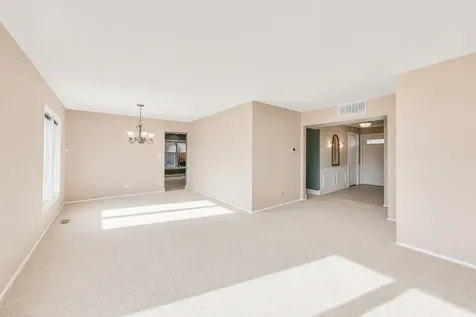 1145 Nottingham Lane Hoffman Estates IL 60169
