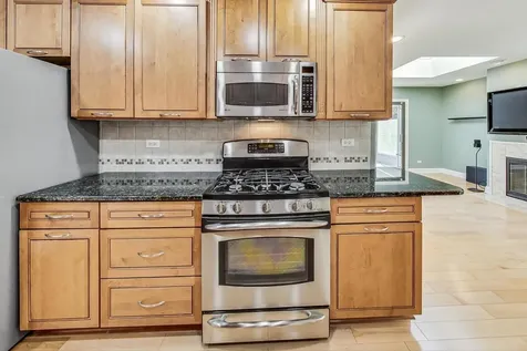 1145 Nottingham Lane Hoffman Estates IL 60169