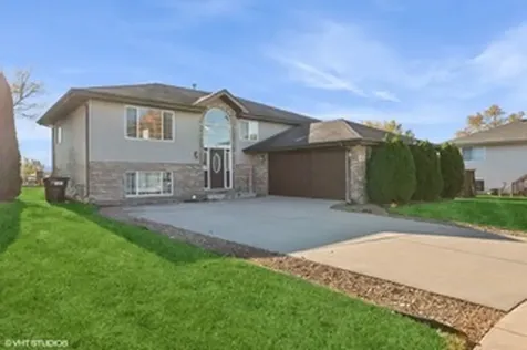 592 Farmview Court University Park IL 60484