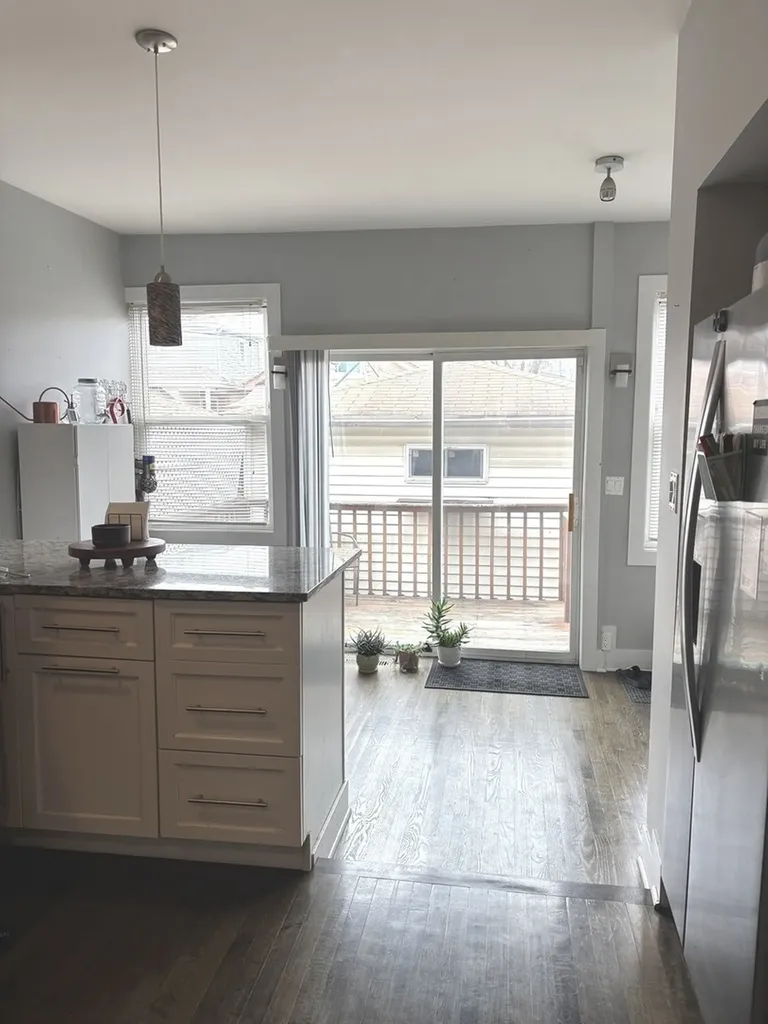 3132 North Lowell Avenue Chicago IL 60641