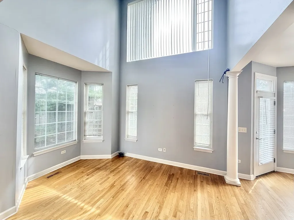 930 Case Street Naperville IL 60563