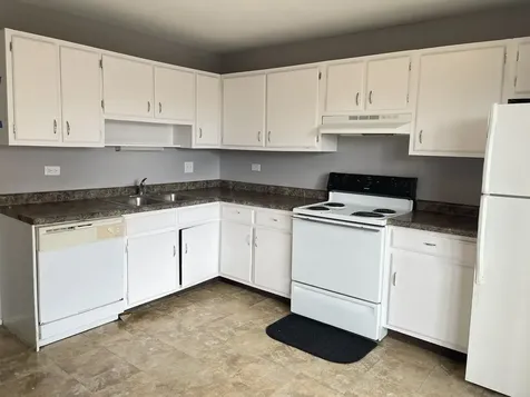 535 Brookside Drive Westmont IL 60559
