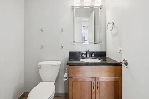 901 South Plymouth Court Chicago IL 60605
