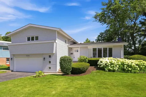 1225 Central Avenue Deerfield IL 60015