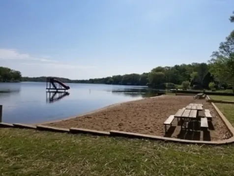 27 Clearwater Point Putnam IL 61560