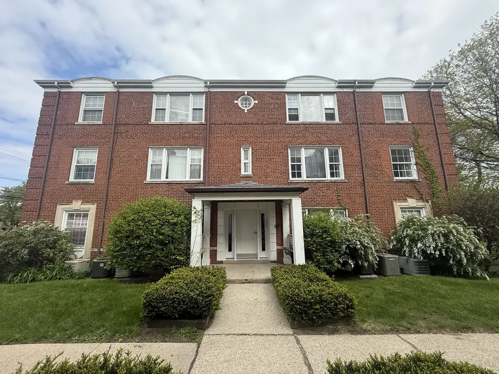 733 Dobson Street Evanston IL 60202