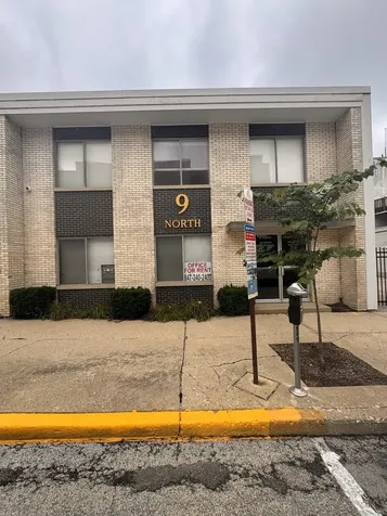 9 County Street Waukegan IL 60085