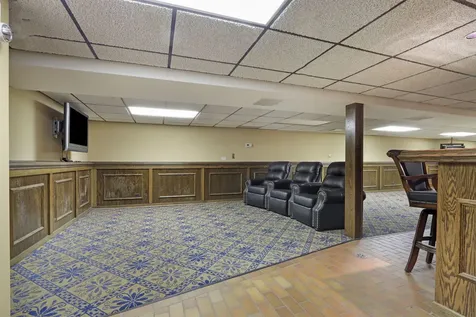 7 North County Street Waukegan IL 60085