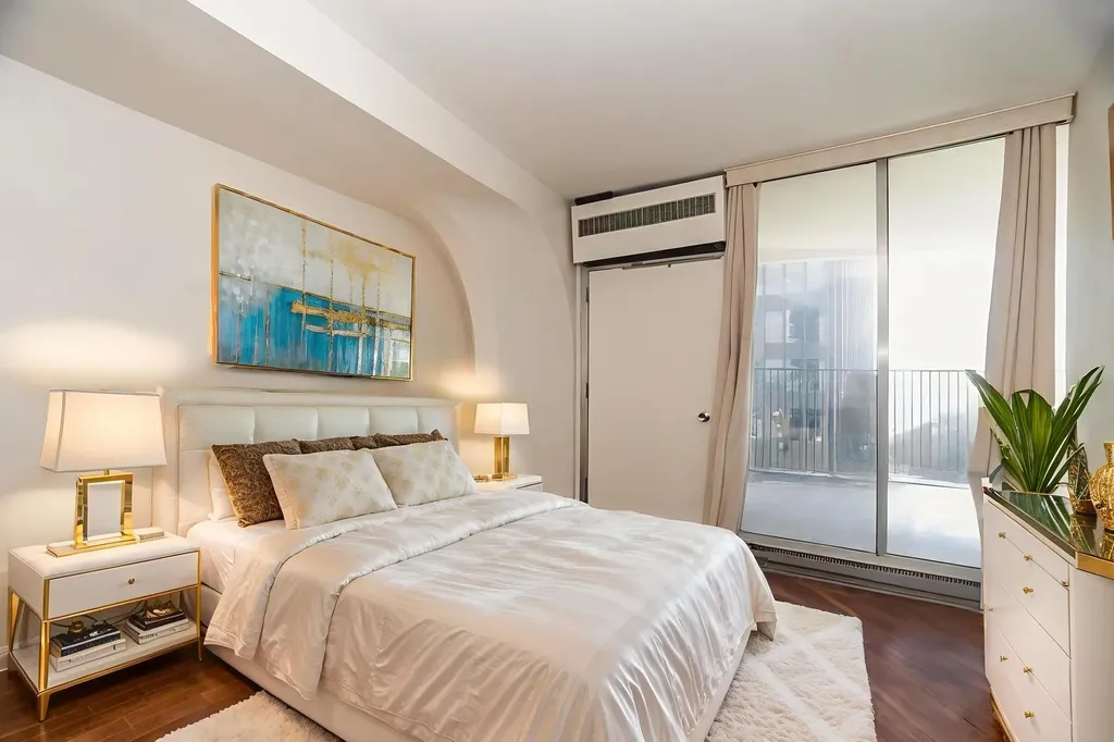300 North State Street Chicago IL 60654