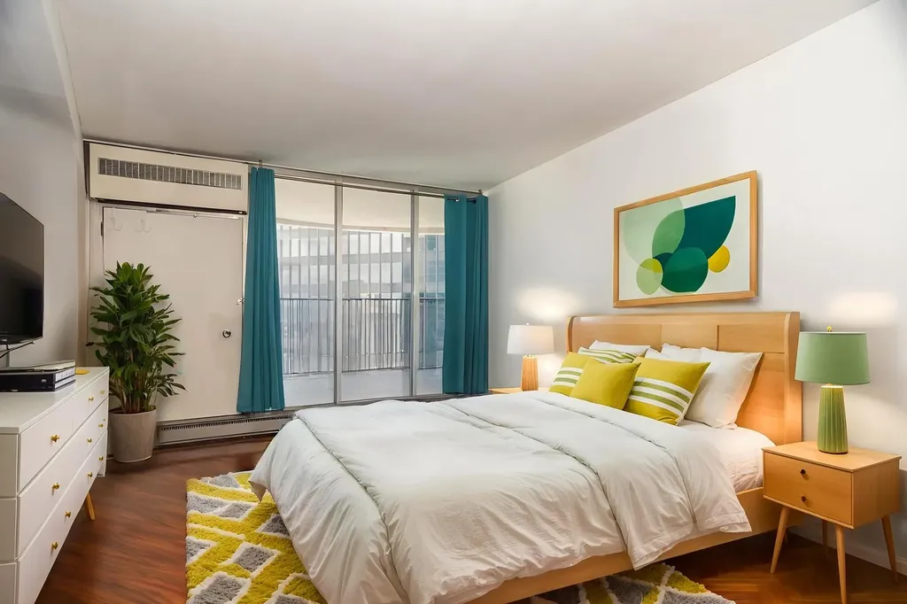 300 North State Street Chicago IL 60654