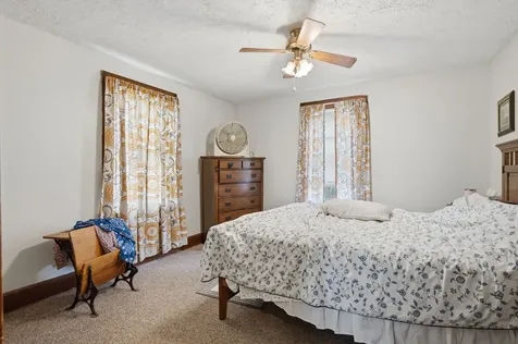 443 16TH Avenue East Moline IL 61244