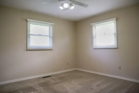 1207 West Dianne Lane Mahomet IL 61853