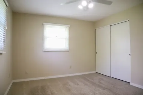 1207 West Dianne Lane Mahomet IL 61853