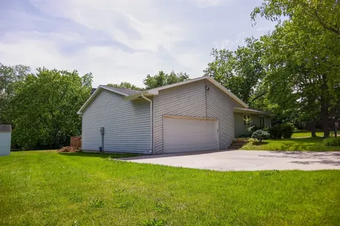 1207 West Dianne Lane Mahomet IL 61853