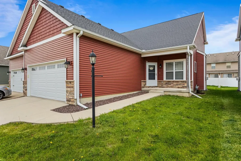 3407 Boulder Ridge Drive Champaign IL 61822