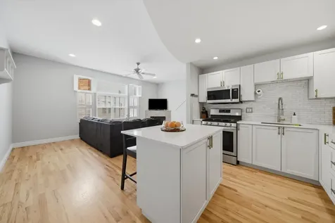 2306 West Bloomingdale Avenue Chicago IL 60647
