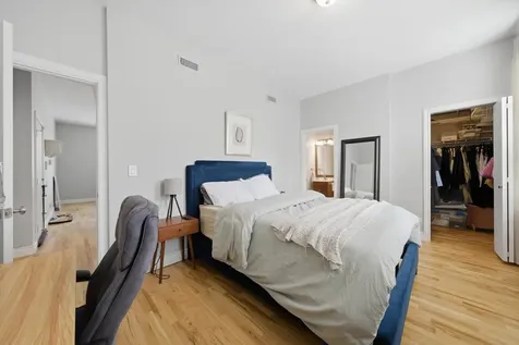 2306 West Bloomingdale Avenue Chicago IL 60647