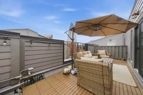 2306 West Bloomingdale Avenue Chicago IL 60647