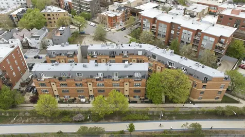 2306 West Bloomingdale Avenue Chicago IL 60647