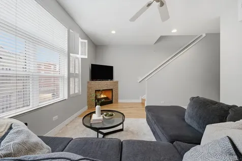 2306 West Bloomingdale Avenue Chicago IL 60647