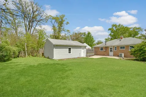 273 Mohawk Street Park Forest IL 60466