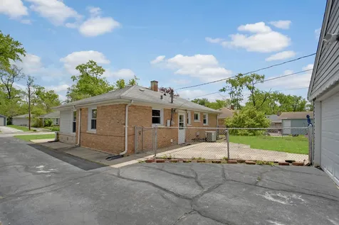 273 Mohawk Street Park Forest IL 60466