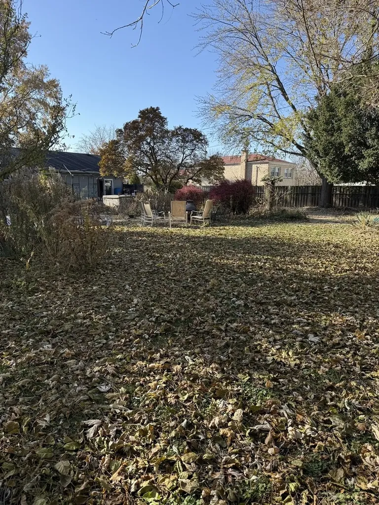 655 West Comstock Avenue Elmhurst IL 60126