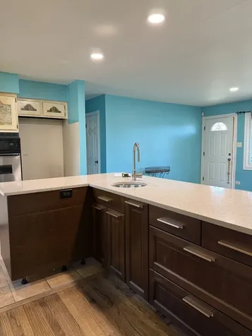 655 West Comstock Avenue Elmhurst IL 60126