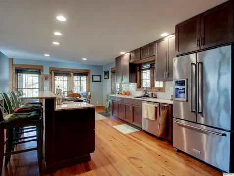 911 Ridgewood Drive Quincy IL 62301