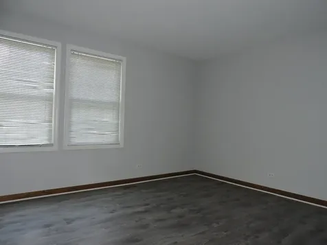 1334 Gloucester Circle Carol Stream IL 60188