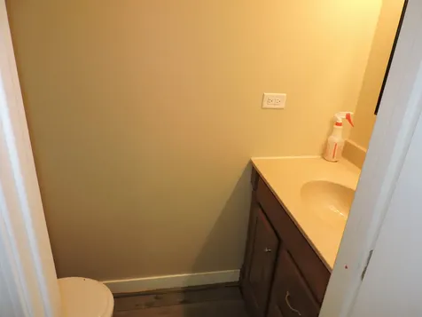 1334 Gloucester Circle Carol Stream IL 60188