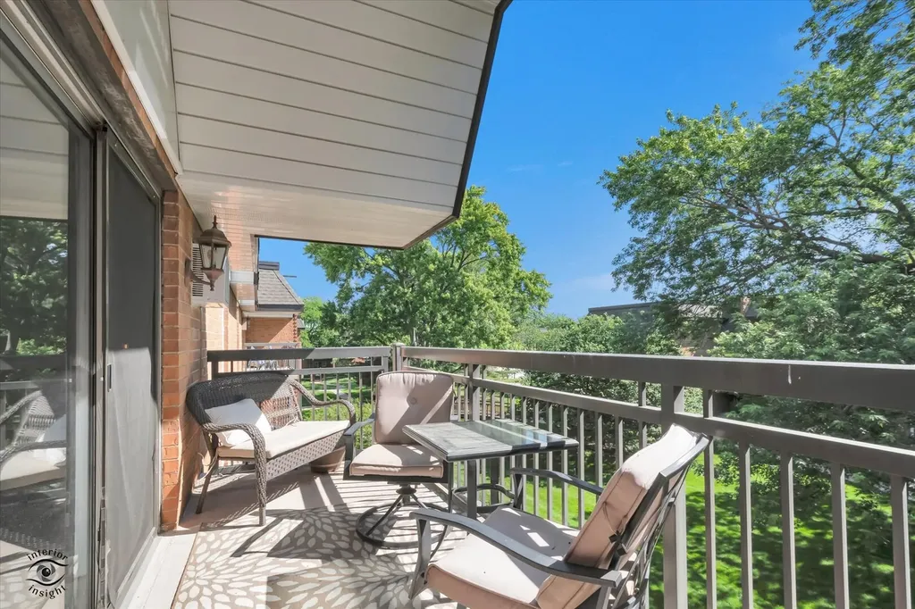4250 Saratoga Avenue Downers Grove IL 60515