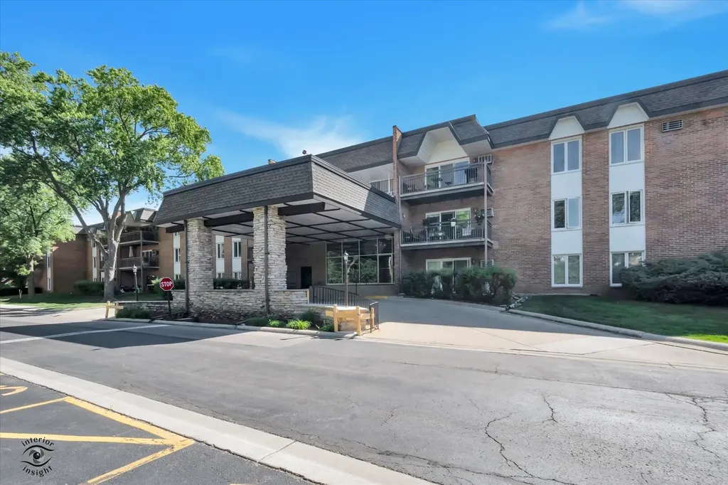 4250 Saratoga Avenue Downers Grove IL 60515