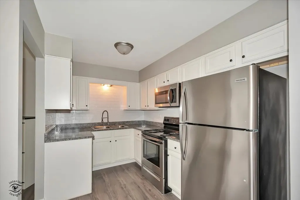 4250 Saratoga Avenue Downers Grove IL 60515