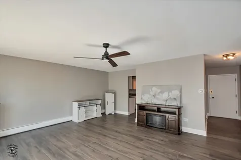 4250 Saratoga Avenue Downers Grove IL 60515