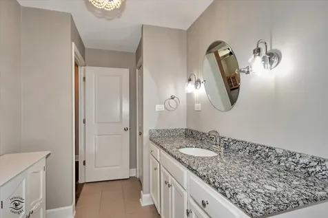 4250 Saratoga Avenue Downers Grove IL 60515